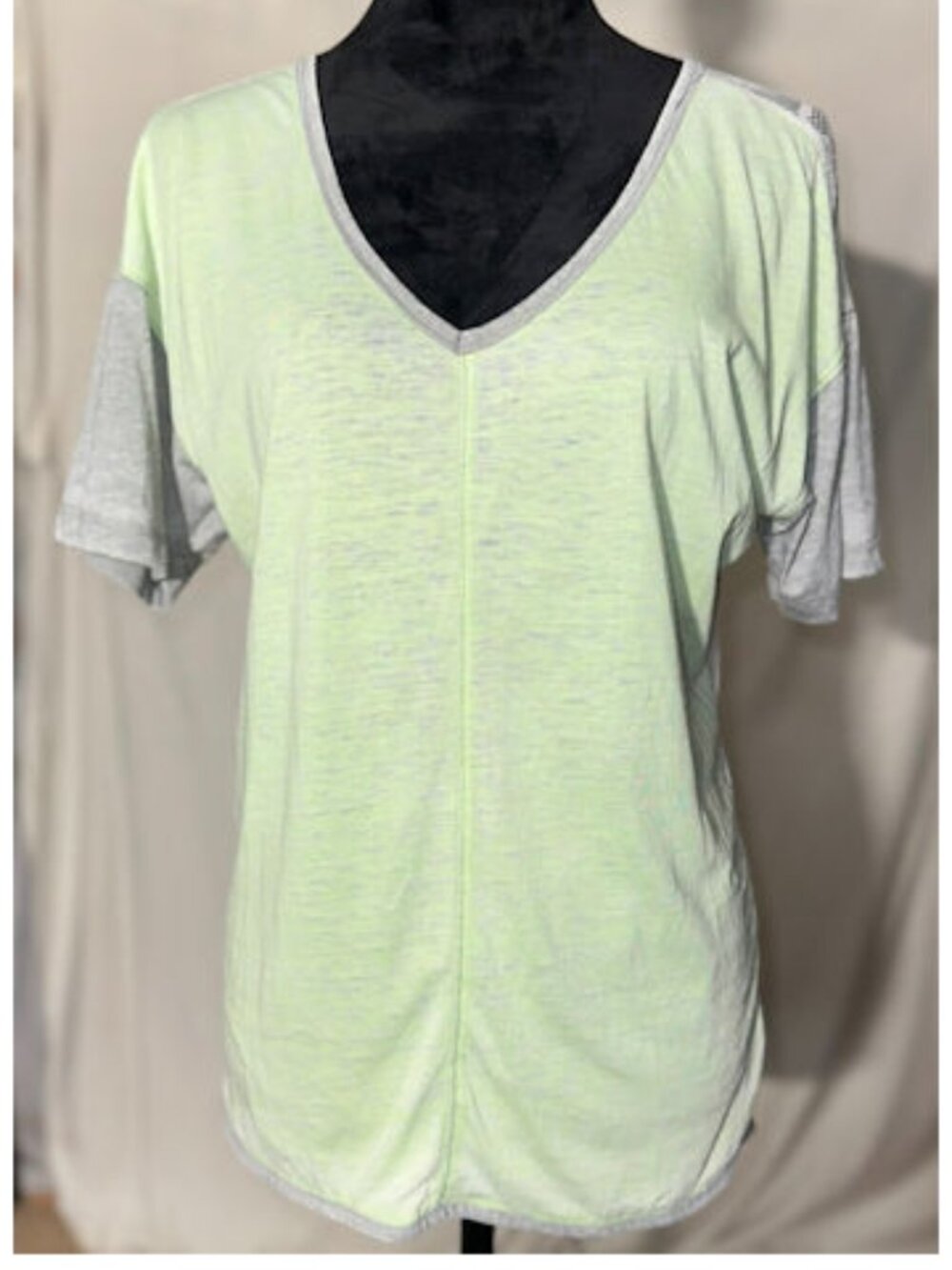 BKE Pale Green Top, Lace Back, Medium